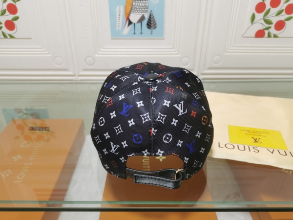 ブランド帽子側面デザイン